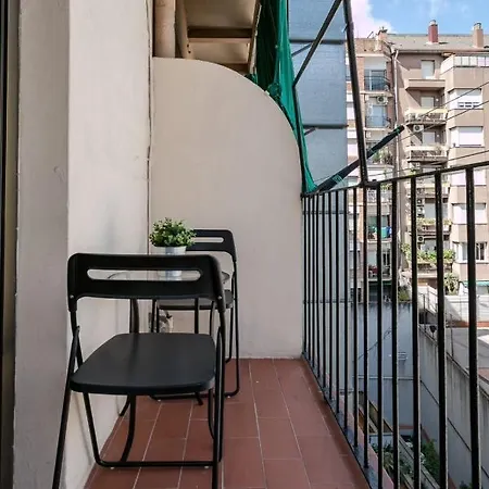 Fantastic 2 Bedroom 5 Minutes By Car From Plaza Catalunya Barcelona