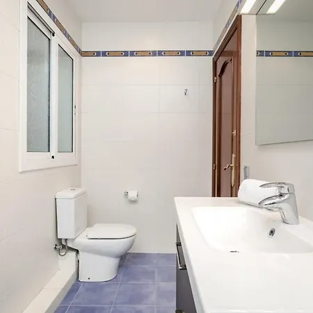 Fantastic 2 Bedroom 5 Minutes By Car From Plaza Catalunya *