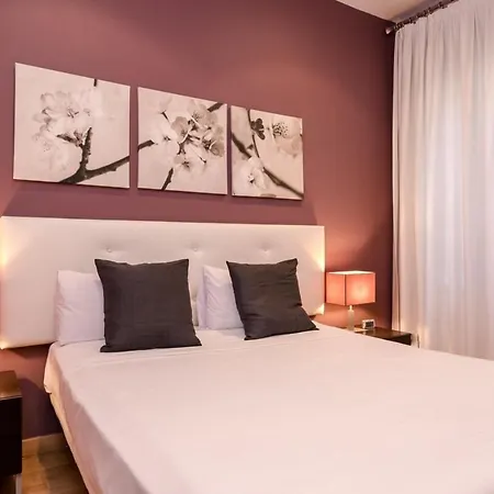 Fantastic 2 Bedroom 5 Minutes By Car From Plaza Catalunya *